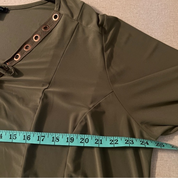 Sami and Jo Womens Green Tie V-Neck Pullover Blouse Size 3X Soft Stretch. - Picture 5 of 7